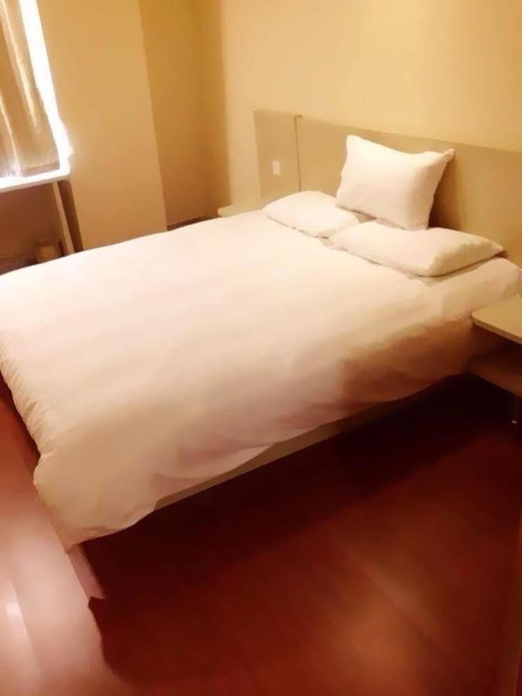 Hanting Hotel Shanghai Jiaotong University Jiangchuan Road Second Branch Екстер'єр фото
